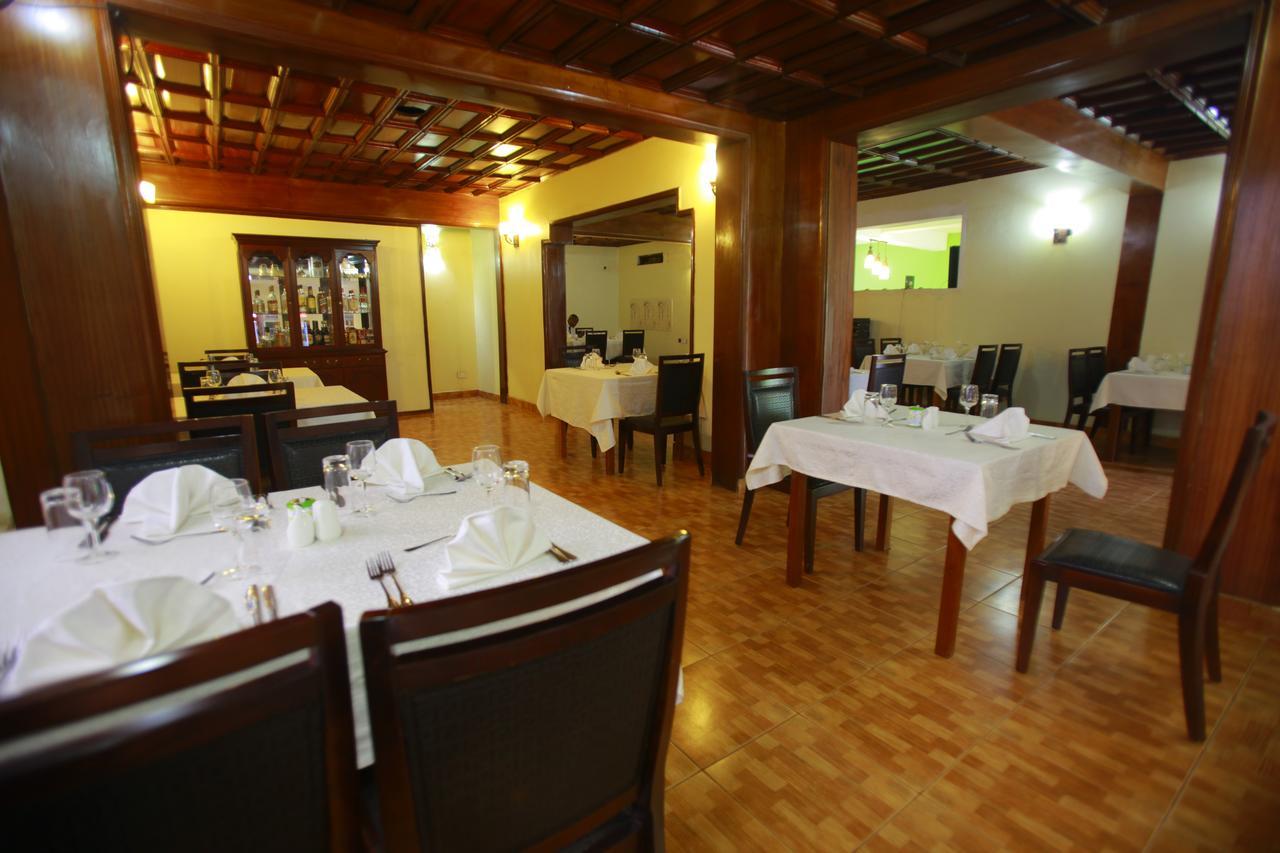 Shangri-La Hotel Muyenga Bugolobi Екстер'єр фото