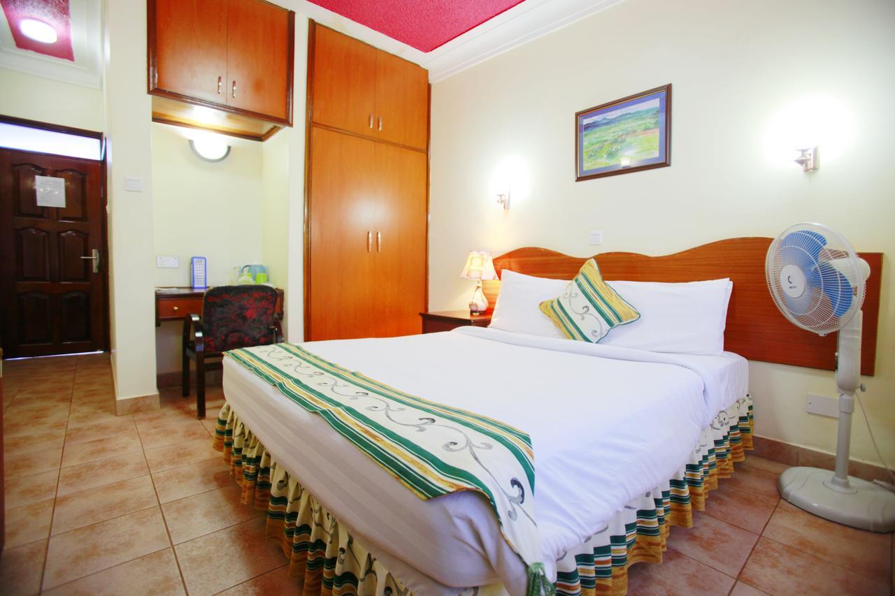 Shangri-La Hotel Muyenga Bugolobi Екстер'єр фото